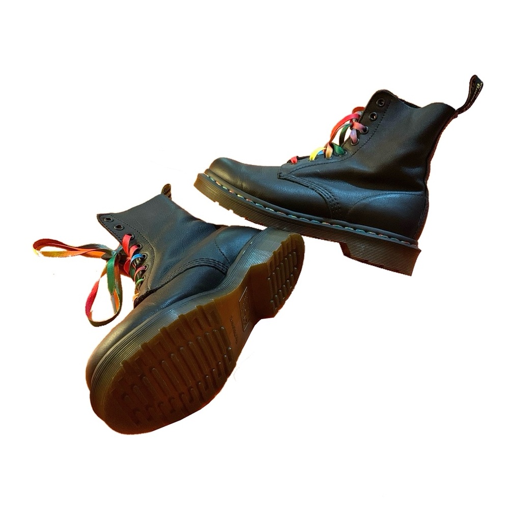 Dr. Martens Women's 1460 Pascal Virginia Leather Combat Boots Size 7